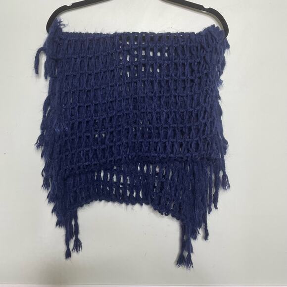 Steve Madden Shawl Wrap Chunky Open Knit Fringe Infinity Scarf Acrylic‎ Blue OS - Picture 3 of 10